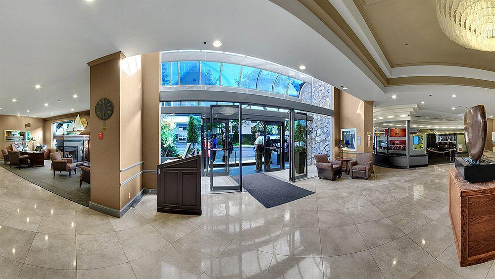Harbour Towers Hotel & Suites Victoria Bagian luar foto