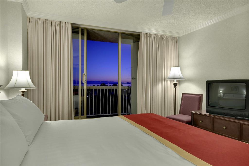 Harbour Towers Hotel & Suites Victoria Ruang foto