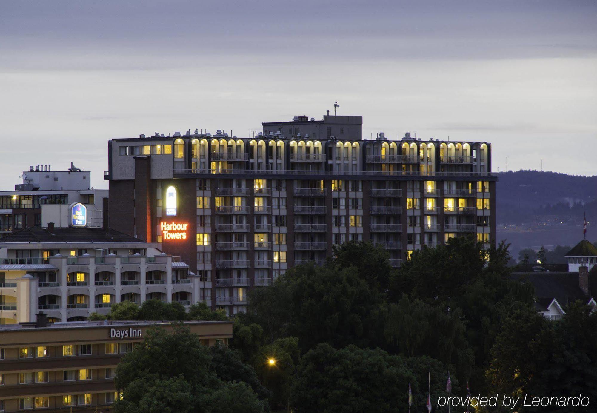 Harbour Towers Hotel & Suites Victoria Bagian luar foto